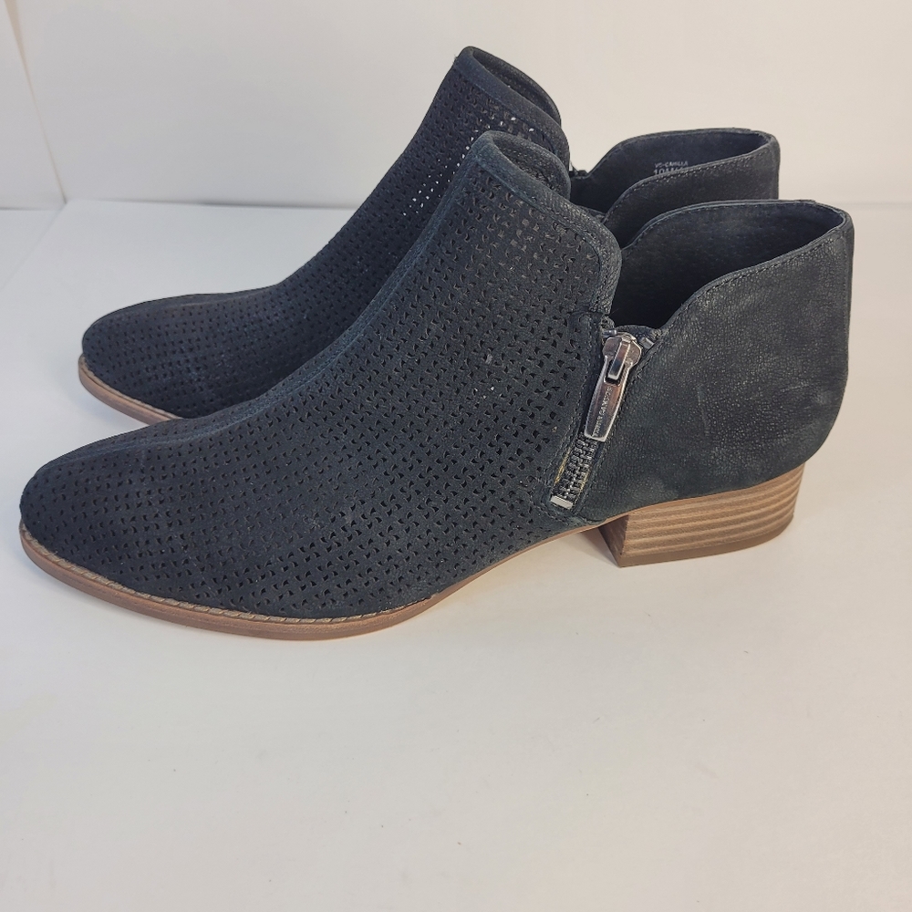 Vince Camuto ankle boots size 10M - Picture 5 of 11